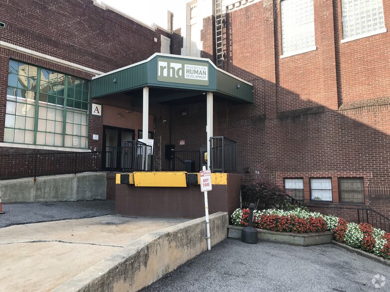 More Photos Of 4700 Wissahickon Ave, Philadelphia Warehouse For Lease