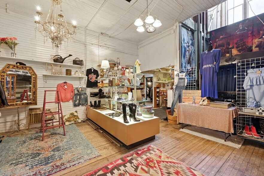 More Photos Of 9934-9936 Main St, Hebron Storefront Retail Residential For Sale