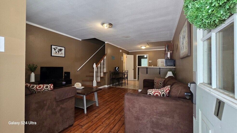 More Photos Of 1412-1418 Armstrong Ave, Knoxville Apartments For Sale