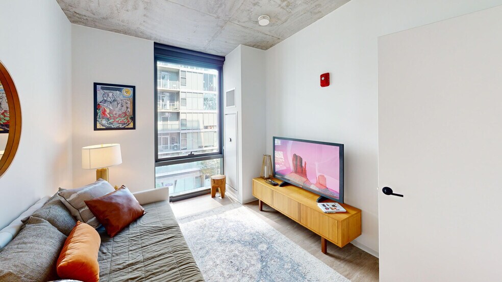 More Photos Of 1717 S Michigan Ave, Chicago Apartments For Lease