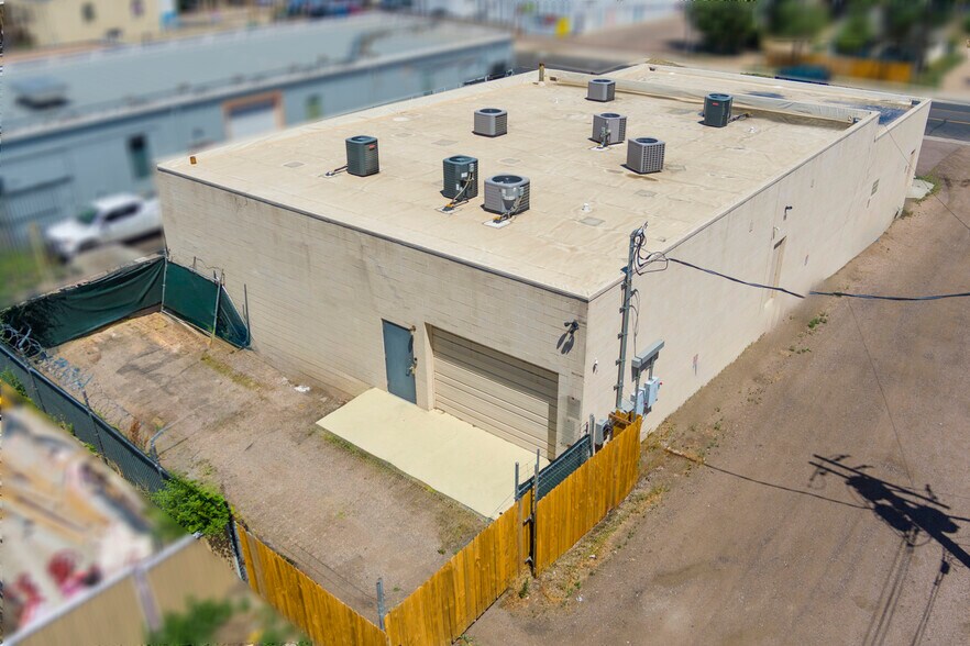 More Photos Of 2217 E Boulder St, Colorado Springs Light Distribution For Sale