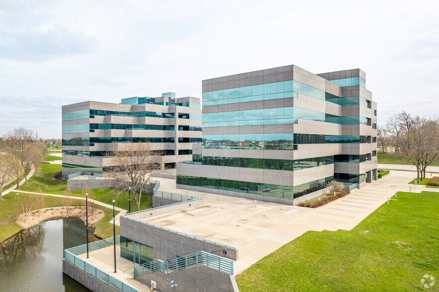 More Photos Of 4515 N River Blvd, Cedar Rapids Unknown For Lease