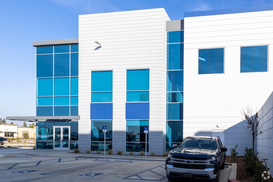 More Photos Of 1650 E Holt Blvd, Ontario Warehouse For Lease