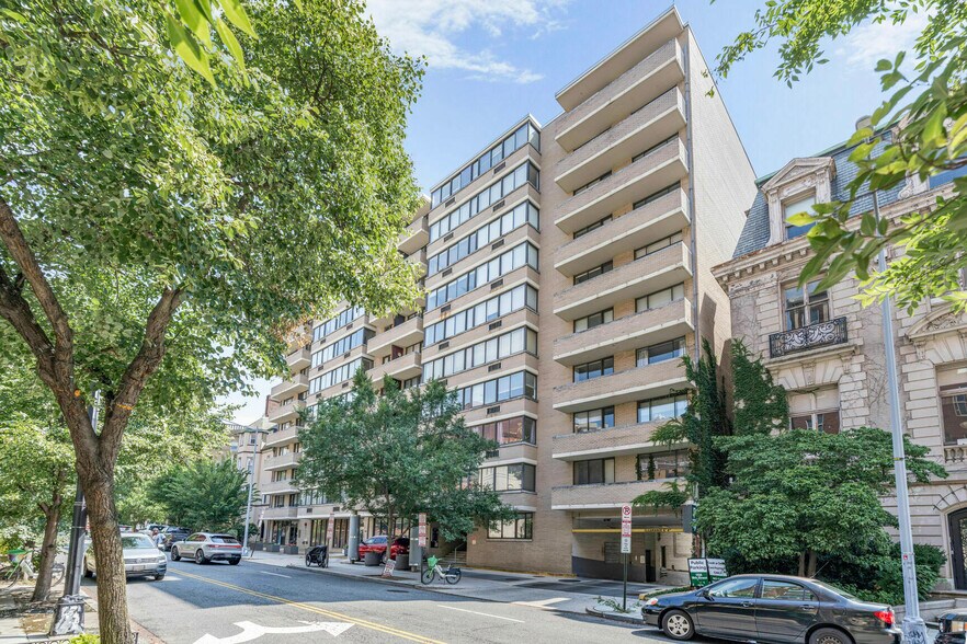 More Photos Of 1325-1327 18th St NW, Washington Apartments For Sale