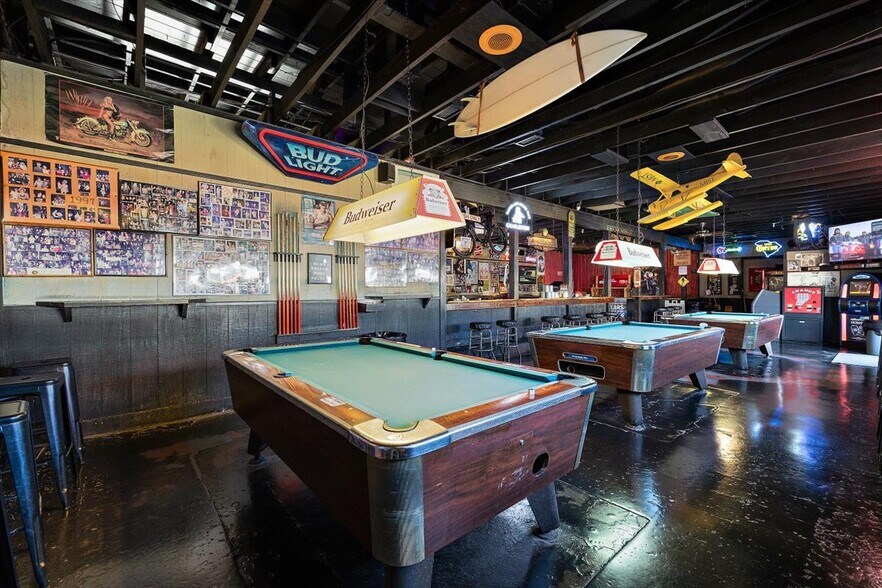 More Photos Of 7 Center st, Folly Beach General Retail For Sale