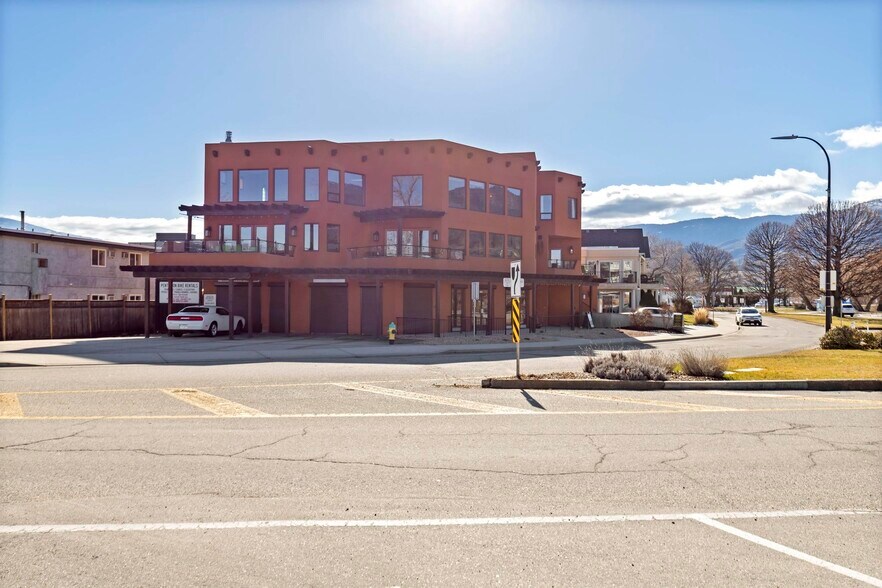 More Photos Of 1070 Lakeshore Dr W, Penticton Specialty For Sale