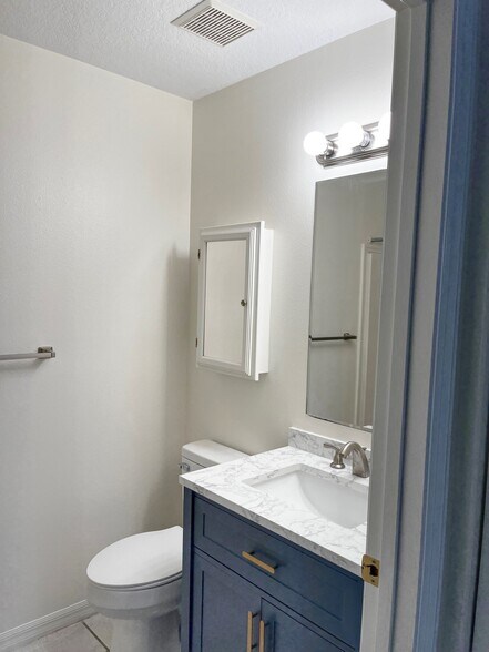More Photos Of 100 Charles Dr, Nokomis Multifamily For Sale