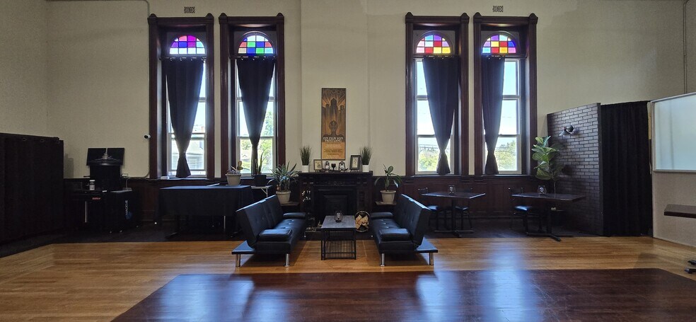More Photos Of 106 W J St, Benicia Office For Sale