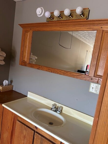 More Photos Of 21979 Highway 431, Wedowee Hotel For Sale