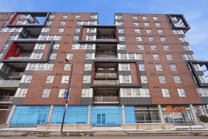 Primary Photo Of 10007 Boul Pie-IX, Montréal Office For Sale
