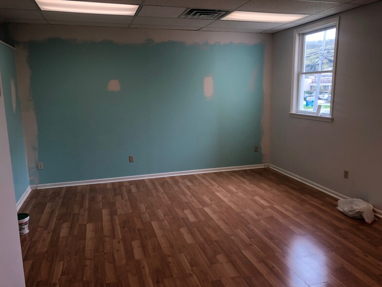 More Photos Of 400 S Main St, Wharton Medical For Sale