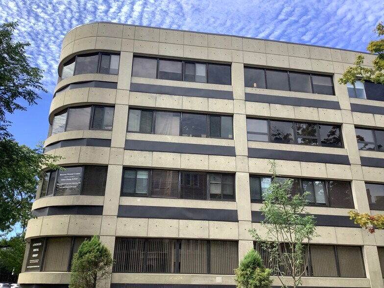 More Photos Of 1842 Beacon St, Brookline Medical For Sale