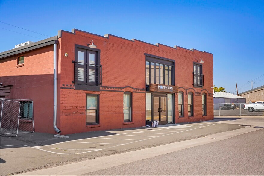 More Photos Of 900 W 1st Ave, Denver Storefront For Lease