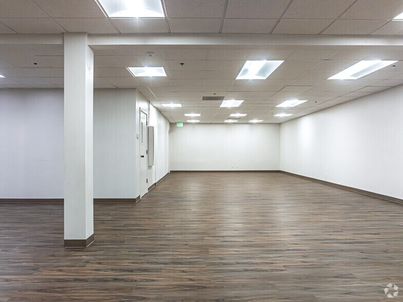 More Photos Of 2320 130th Ave NE, Bellevue Office For Lease