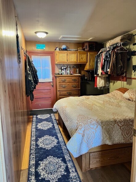 More Photos Of 100 US-14, Dayton Service For Sale
