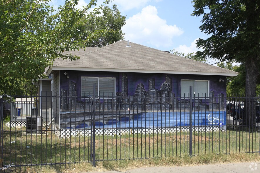 More Photos Of 910 E Cesar Chavez St, Austin Office For Lease