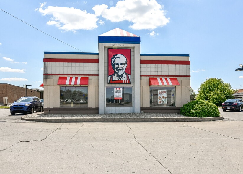 More Photos Of 903 E Hanna Ave, Indianapolis Fast Food For Sale