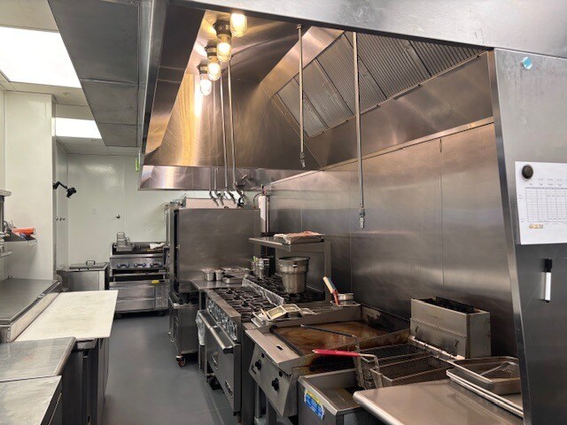 More Photos Of 973 Smith Ave S, Saint Paul Freestanding For Sale