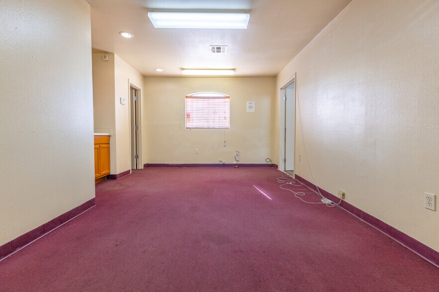 More Photos Of 416 E 2nd St, Calexico Office For Sale