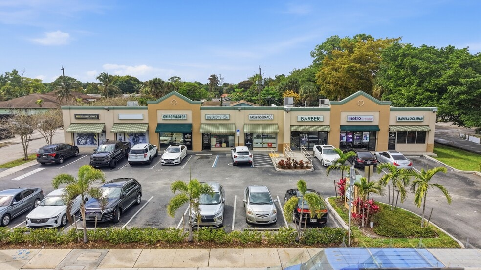 Primary Photo Of 401-417 N State Road 7, Margate General Retail For Sale