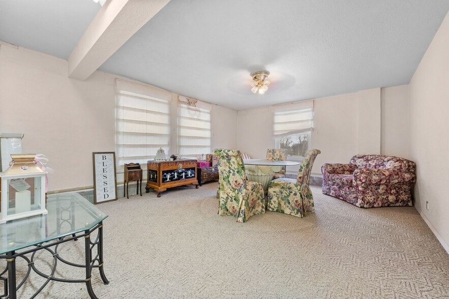 More Photos Of 8861 Botanical Ave, Caseyville Specialty For Sale