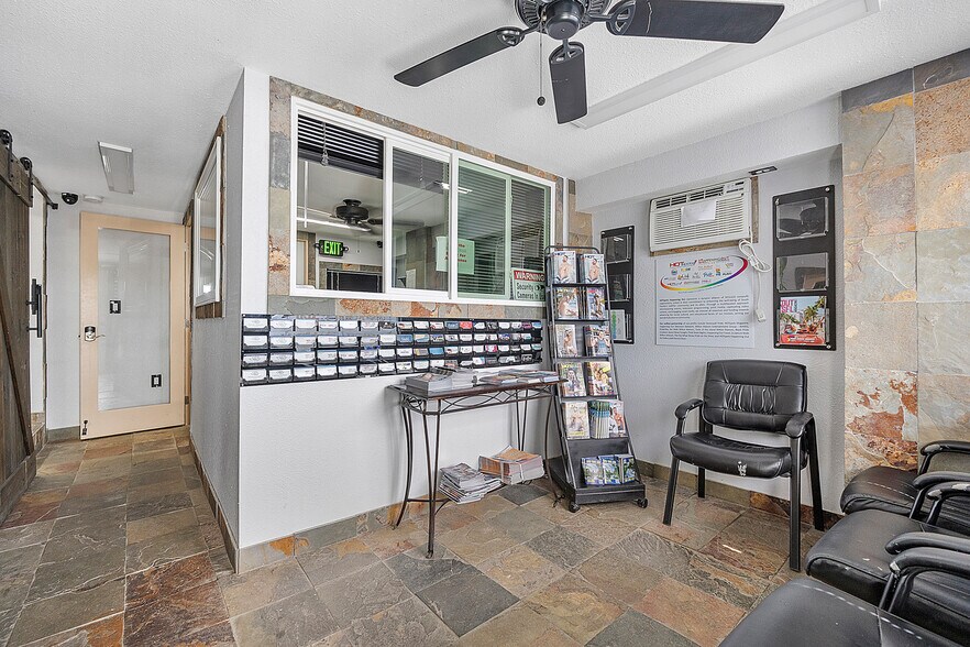 More Photos Of 2435 N Dixie Hwy, Wilton Manors Apartments For Sale