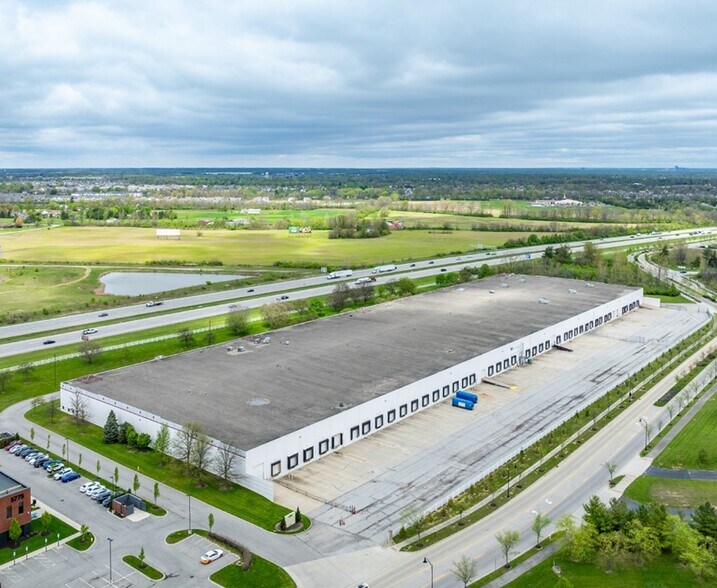 More Photos Of 5701 N Meadows Dr, Grove City Warehouse For Lease