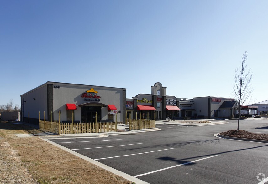 More Photos Of 416 Exchange Blvd, Bethlehem Unknown For Lease