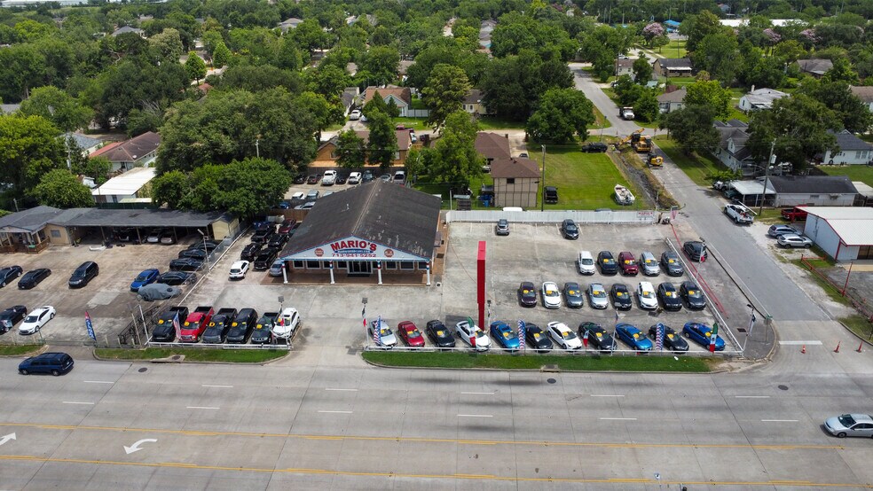 More Photos Of 411 Spencer Hwy, South Houston Auto Dealership For Lease