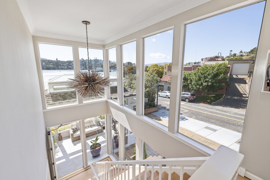 More Photos Of 2002 Paradise Dr, Tiburon Apartments For Sale