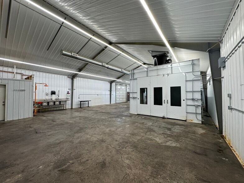 More Photos Of 18668 B50 Rd, Delta Distribution For Sale