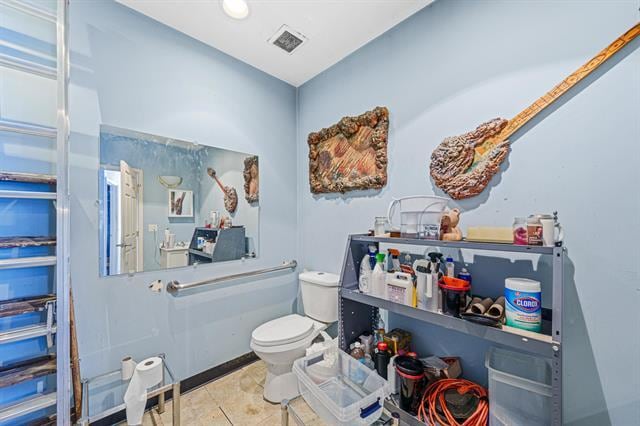 More Photos Of 47-51 Kennedy Blvd, Bayonne Service For Sale