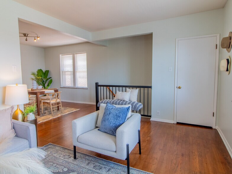 More Photos Of 5036 Tholozan Ave, Saint Louis Multifamily For Sale