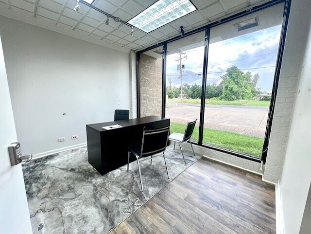 More Photos Of 1707 Shannon St, Monroe Medical For Lease