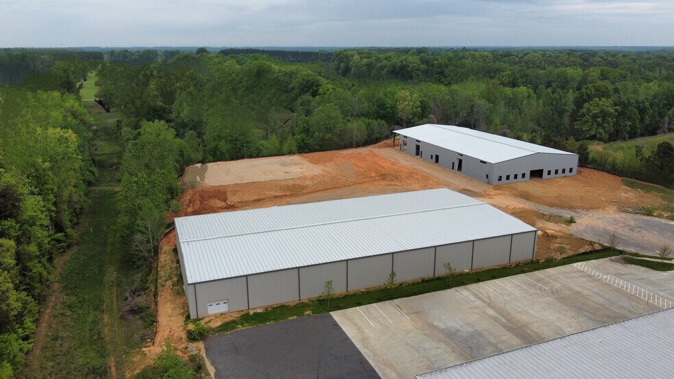 More Photos Of 199 Thunder Rd, Mooresville Light Distribution For Sale