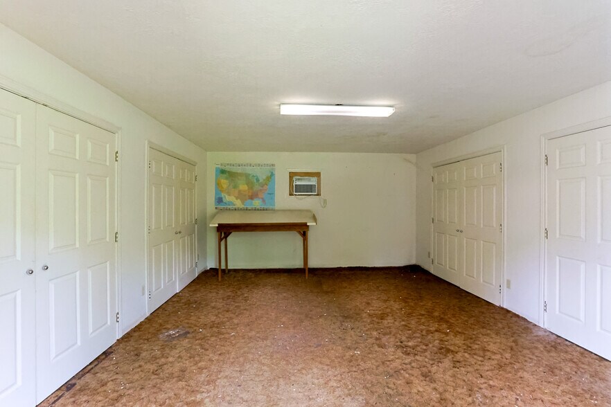 More Photos Of 211 Brantley Ln, Magnolia Apartments For Sale