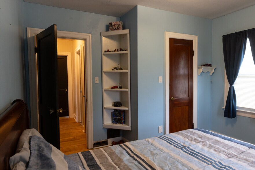 More Photos Of 2800 NY-49, West Monroe Auto Repair For Lease