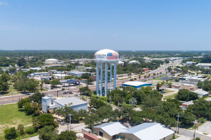 More Photos Of 117-137 Hughlett Ave, Cocoa General Retail For Sale