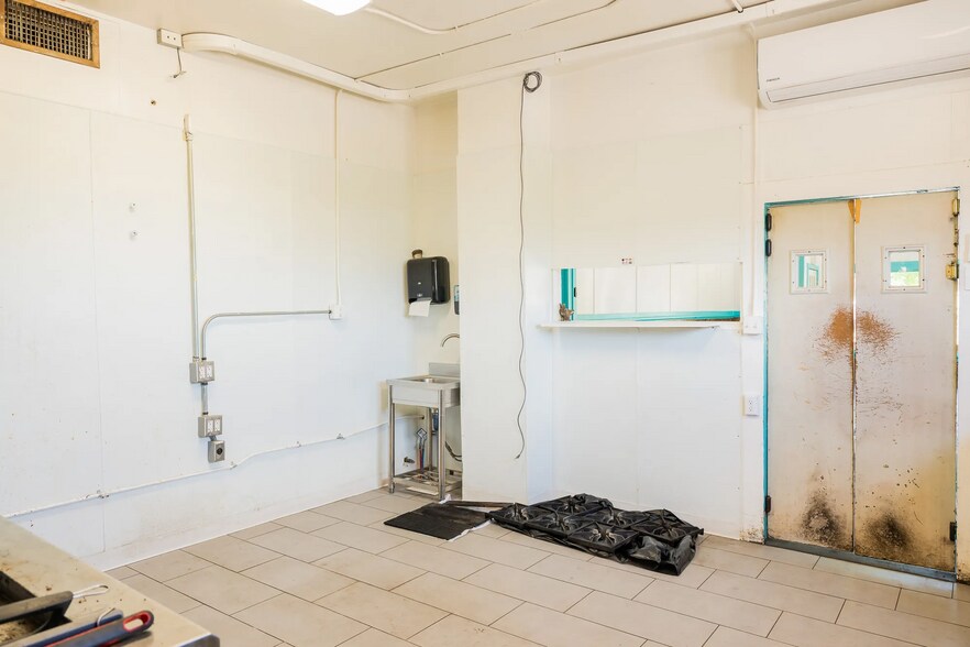 More Photos Of 396 Main st, Camp Verde Restaurant For Lease