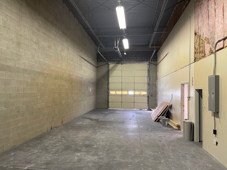 More Photos Of 30 Cutler Dr, North Salt Lake Light Distribution For Sale