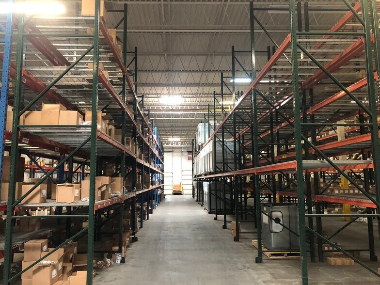 More Photos Of 1816 Underwood Blvd, Delran Warehouse For Lease