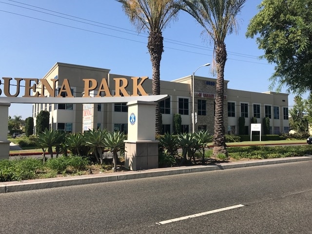 More Photos Of 6850 Lincoln Ave, Buena Park Medical For Lease