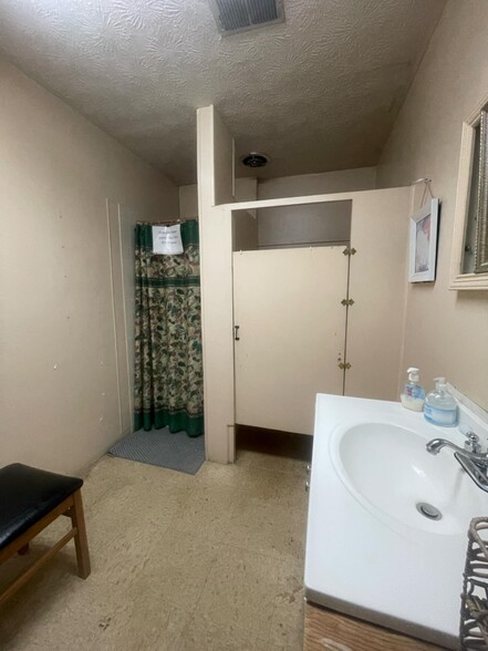 More Photos Of 3060 Bouldercrest Rd, Ellenwood Religious Facility For Sale