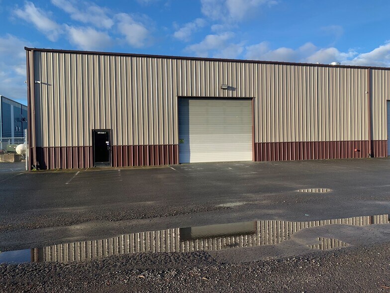 More Photos Of 970 NW Park Ave, Estacada Warehouse For Lease