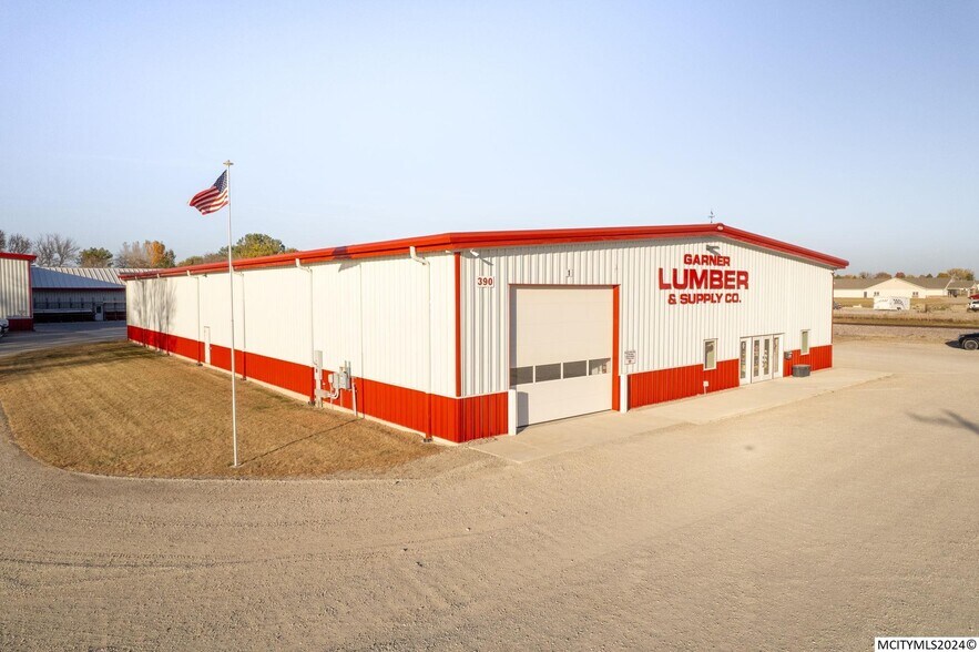 More Photos Of 390 E US Highway 18, Garner Showroom For Sale