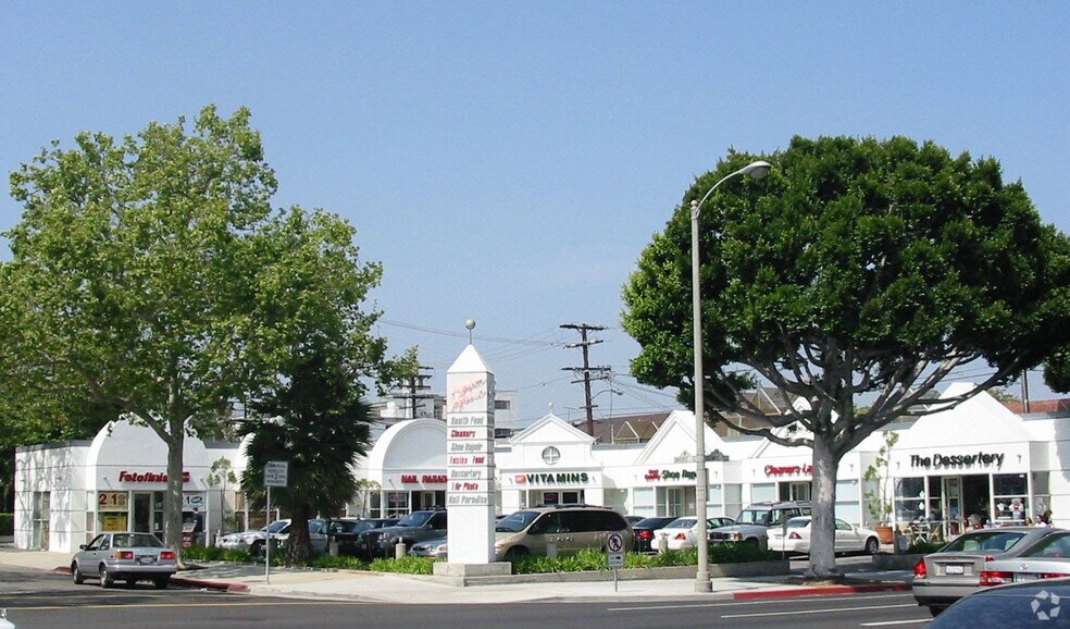 More Photos Of 9101-9119 W Olympic Blvd, Beverly Hills Storefront For Lease