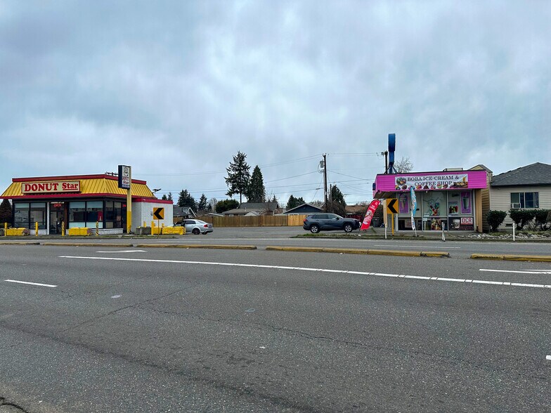 More Photos Of 914 Auburn Way S, Auburn Storefront For Sale