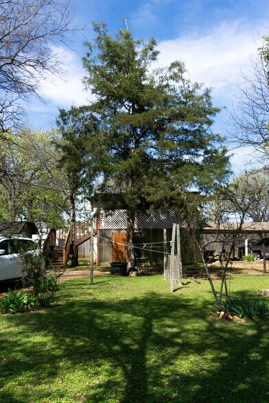 More Photos Of 307 N Britain Rd, Irving Land For Sale