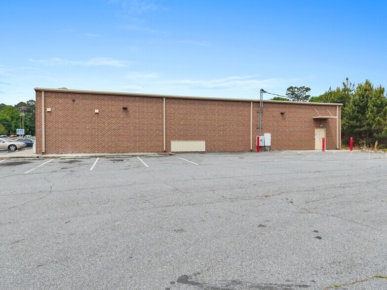 More Photos Of 4625 Mercer University Dr, Macon-Bibb Freestanding For Sale