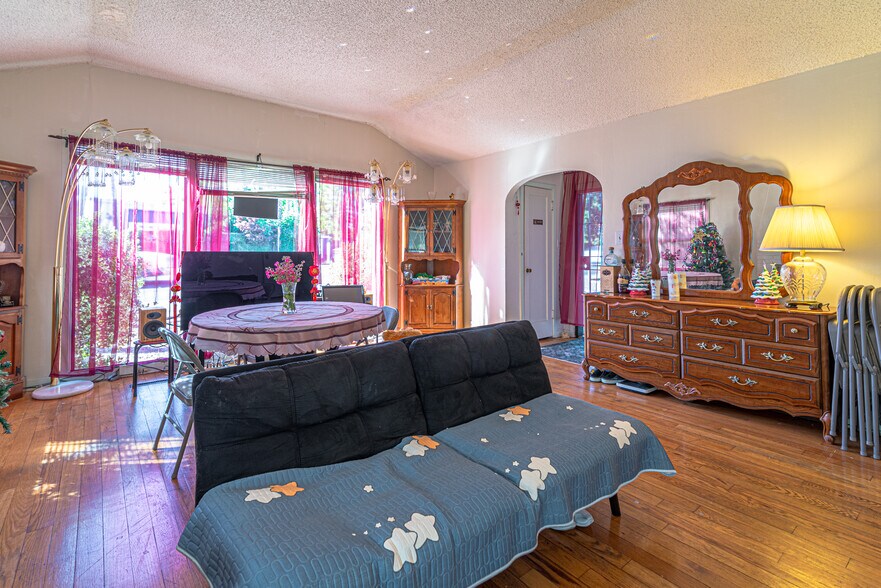 More Photos Of , Santa Rosa Unknown For Sale